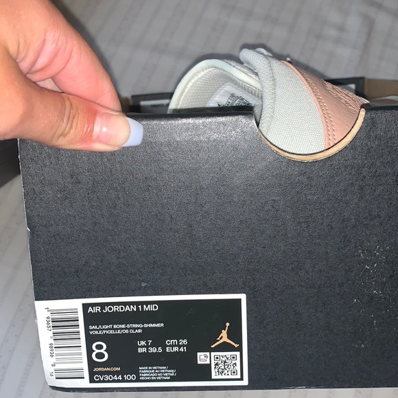 Nike Air Jordan 1 Mid Milan pink sneakers style - Picture 5 of 5